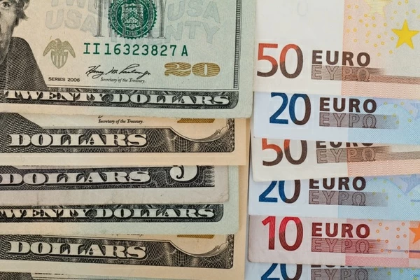 Dollar and Euro Fake money tester.كاشف التزوير للدولار واليورو